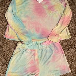 Women’s tie dye lounge/pajama set size medium